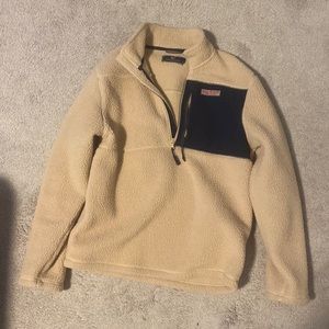 Vineyard vines sweater